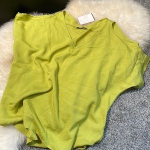 Green NWT cut out shirt blouse
